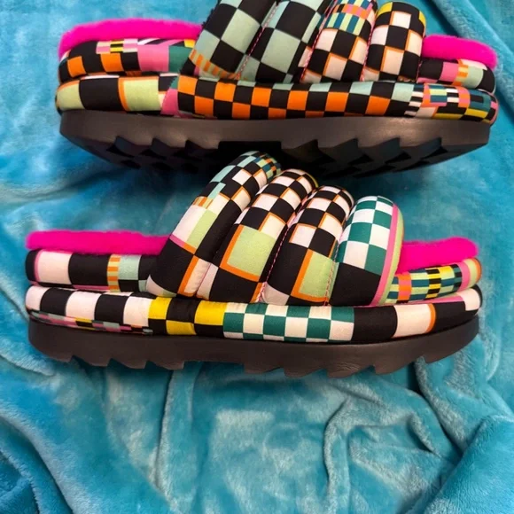 UGG W MAXI CHECKS SLUDE - Picture 6 of 7